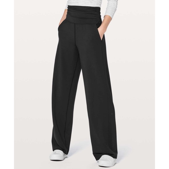Lululemon Take It Easy Pant Super High Rise Relaxed Fit Black